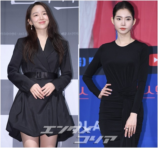 How Shin Hye-sun, Hwang Seung-eon Get Different Looks in Same Strappy Sandals