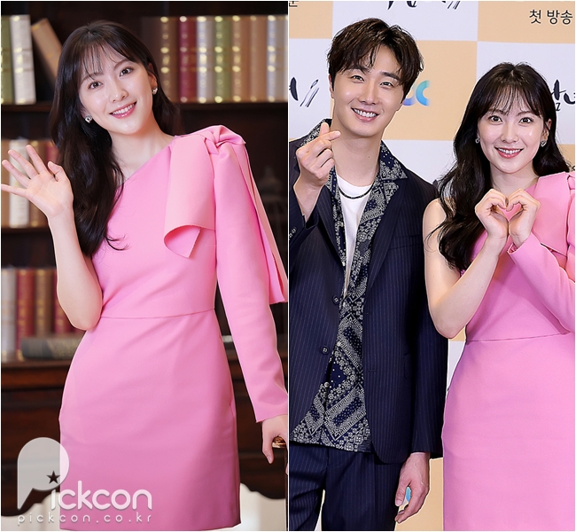 Kang Ji-young Dons Eye-Catching Pink Dress for Her Return to Korea